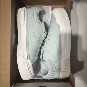 Nike Women's Shoes Teal